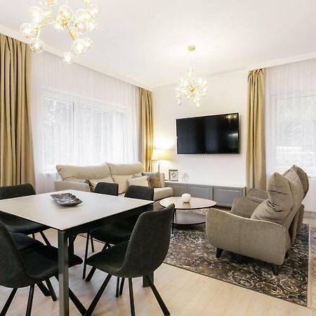 Luxury For Everyone - Hills Park Lux Apartments 3 VNO Buitenkant foto