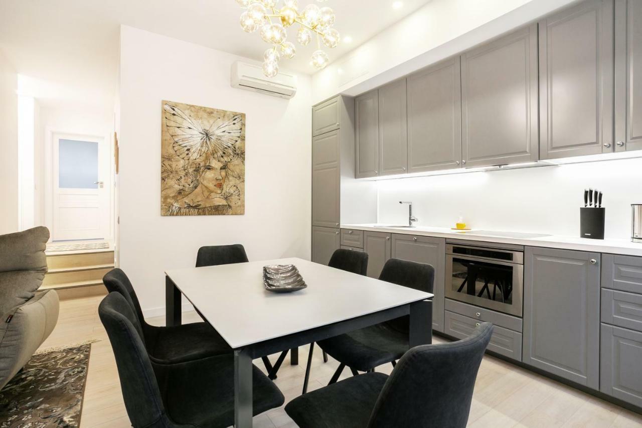 Luxury For Everyone - Hills Park Lux Apartments 3 VNO Buitenkant foto