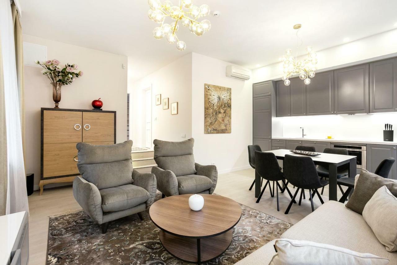 Luxury For Everyone - Hills Park Lux Apartments 3 VNO Buitenkant foto